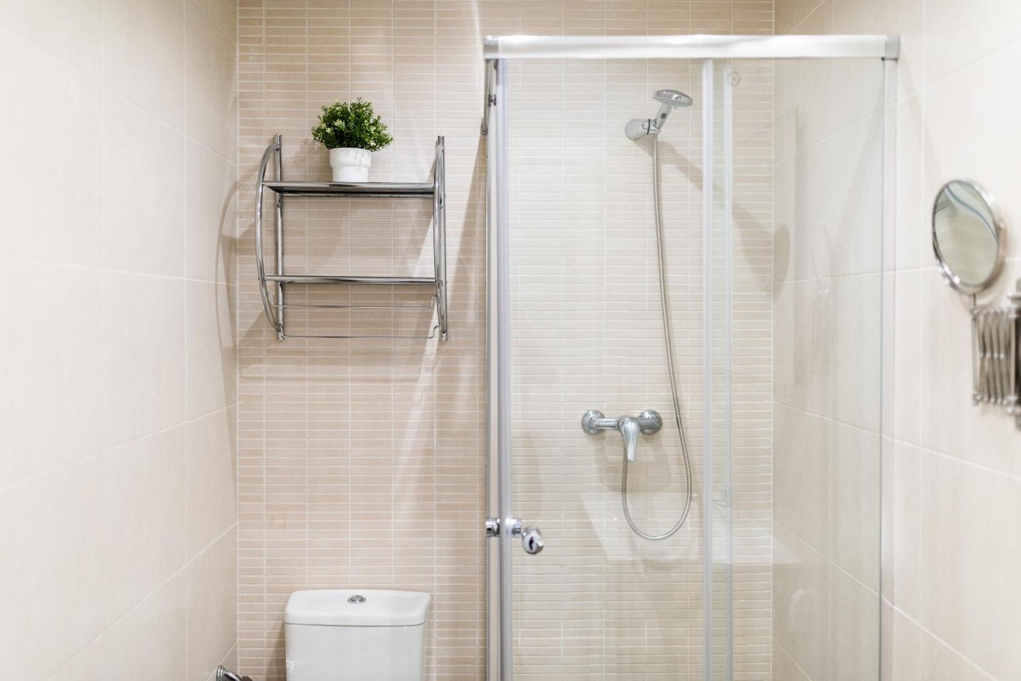 Wekey Homes Granada, Elvira Suites Centro Eksteriør billede