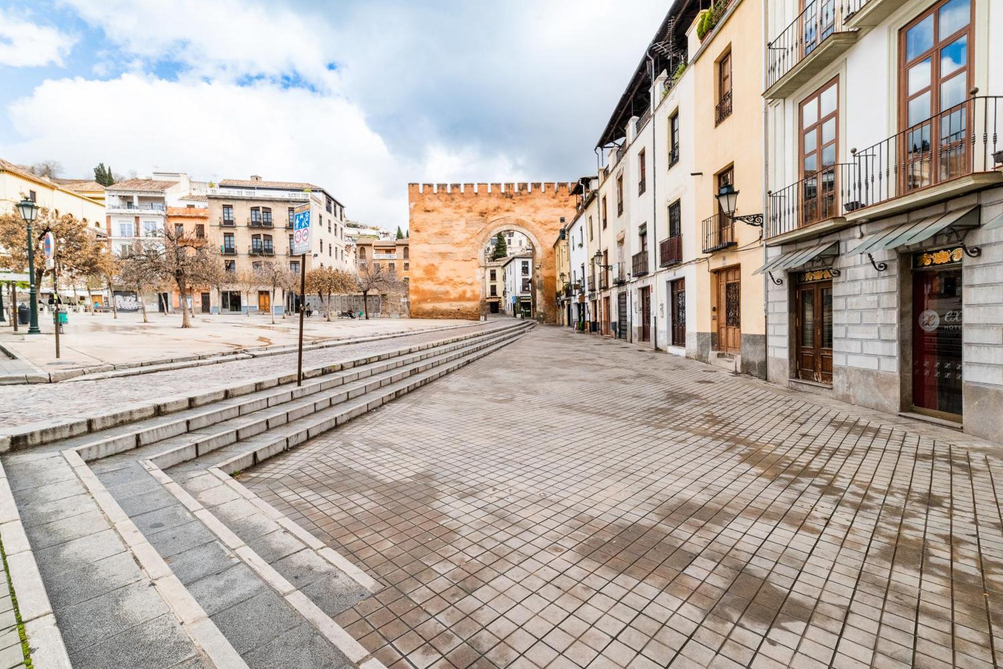 Wekey Homes Granada, Elvira Suites Centro Eksteriør billede
